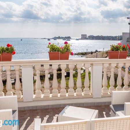 Bed and Breakfast Estasi Sul Mare Порто-Чезарео Екстер'єр фото