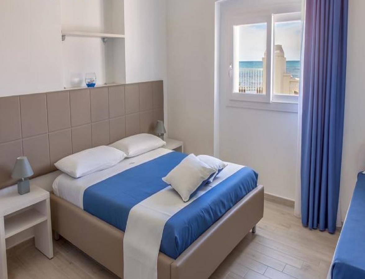 Bed and Breakfast Estasi Sul Mare Порто-Чезарео Екстер'єр фото