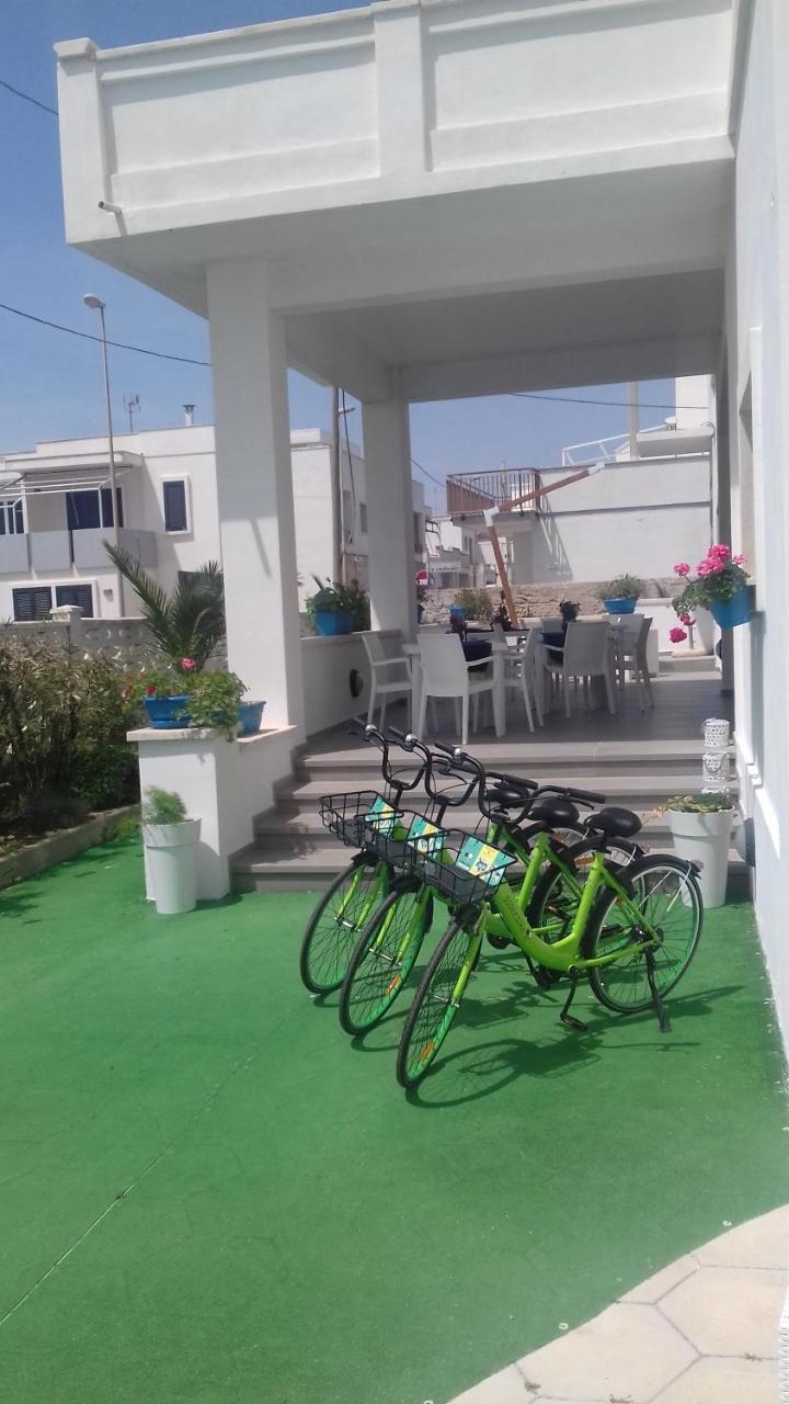 Bed and Breakfast Estasi Sul Mare Порто-Чезарео Екстер'єр фото